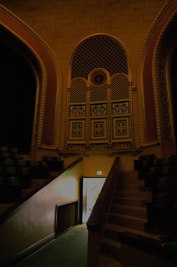 Looking back at the entrance to the Grand Conference room.